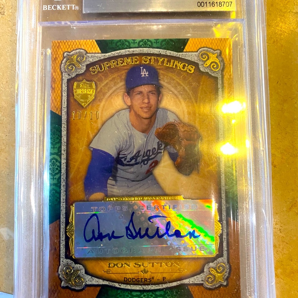 Don Sutton autograph baseball card